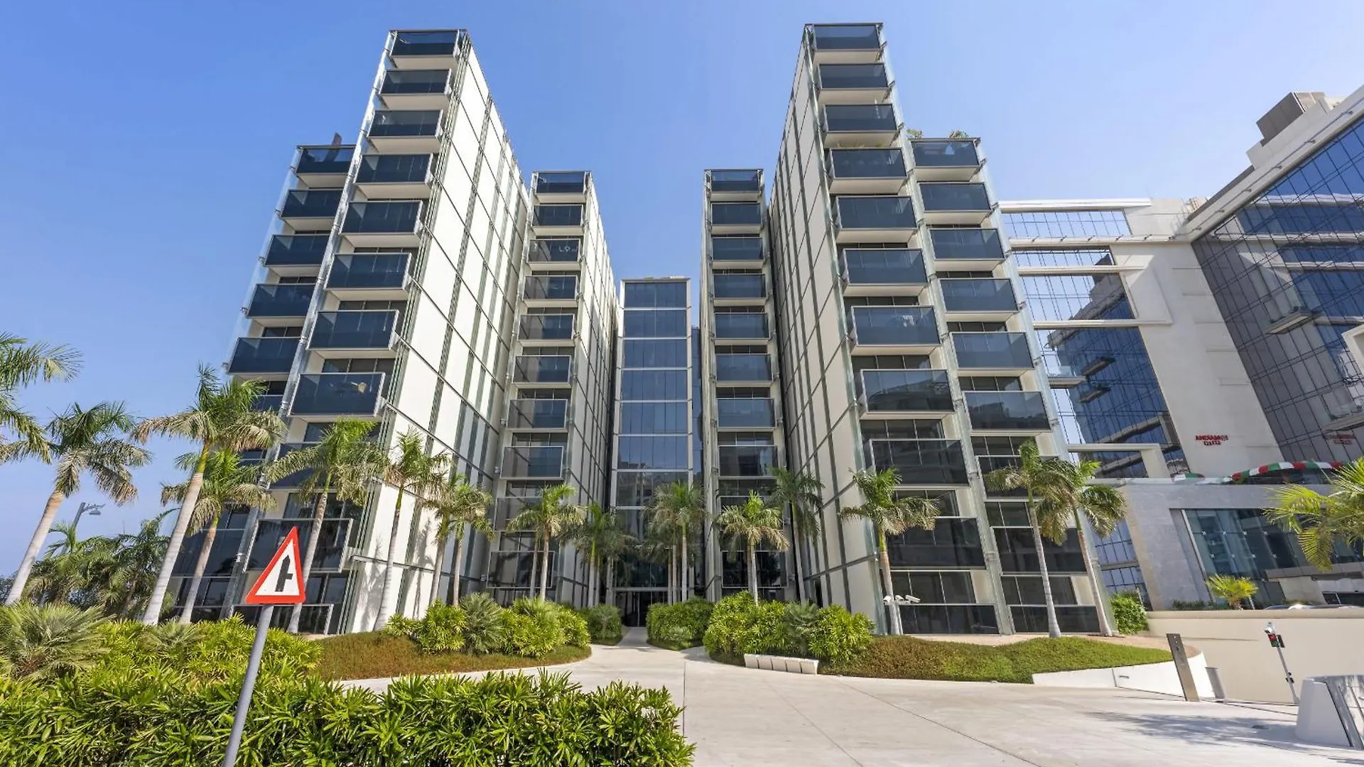 Vayk - Ultra Luxury Muraba Residences On The Palm Jumeirah Dubai Apartment